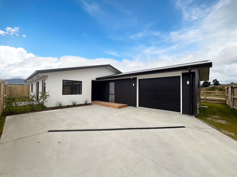 20B Neinei Place, Wharewaka, Taupo, Waikato - Carousel 2