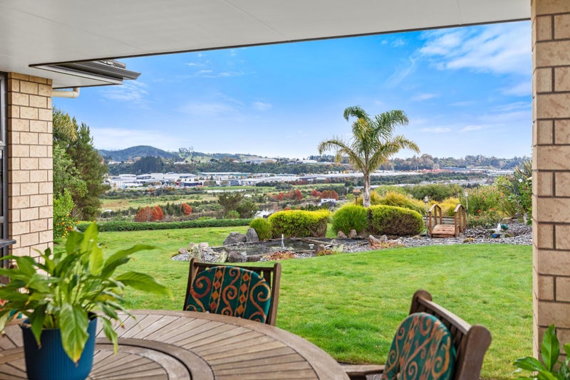 55 Mortlake Heights, Pyes Pa, Tauranga - Carousel 2
