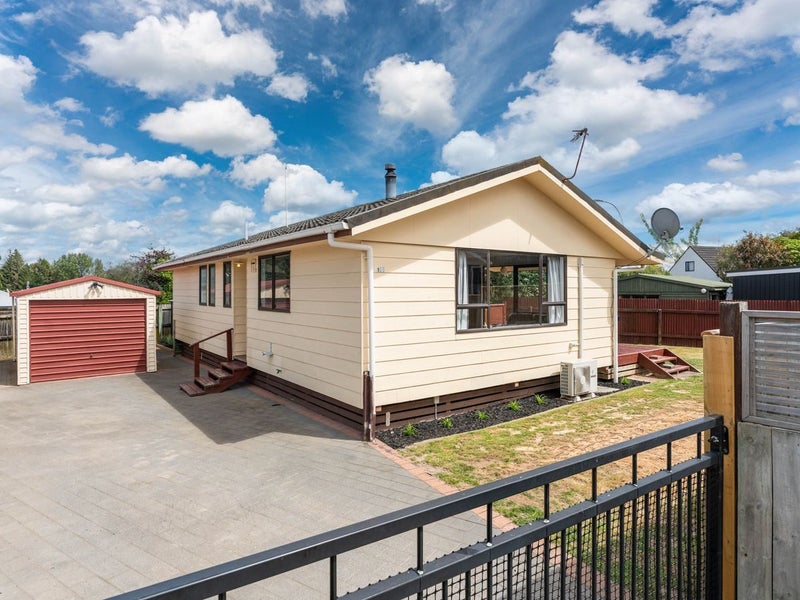 2/19 Arthur Crescent, Hilltop, Taupō - Carousel 1