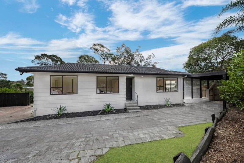 8 Sceptre Place, Avondale, Auckland - Carousel 2