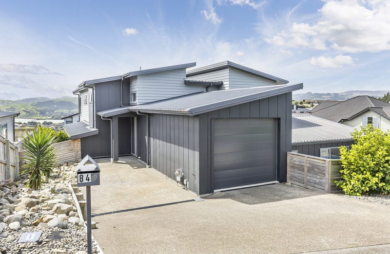 84 Endeavour Drive, WHITBY, PORIRUA - Carousel 25