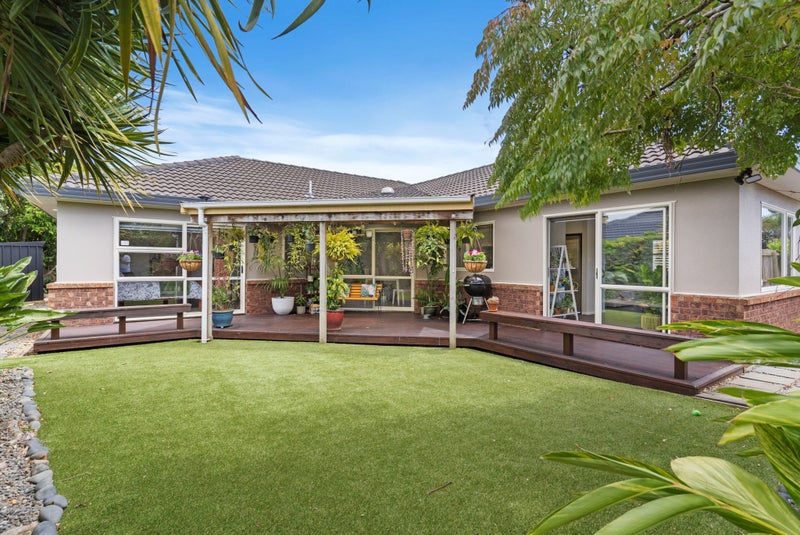 10 Beragh Place, East Tamaki, Auckland - Carousel 1