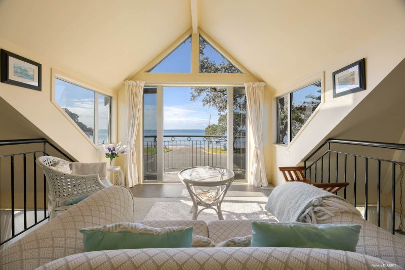 39 Arkles, ARKLES BAY, WHANGAPARAOA - Carousel 2