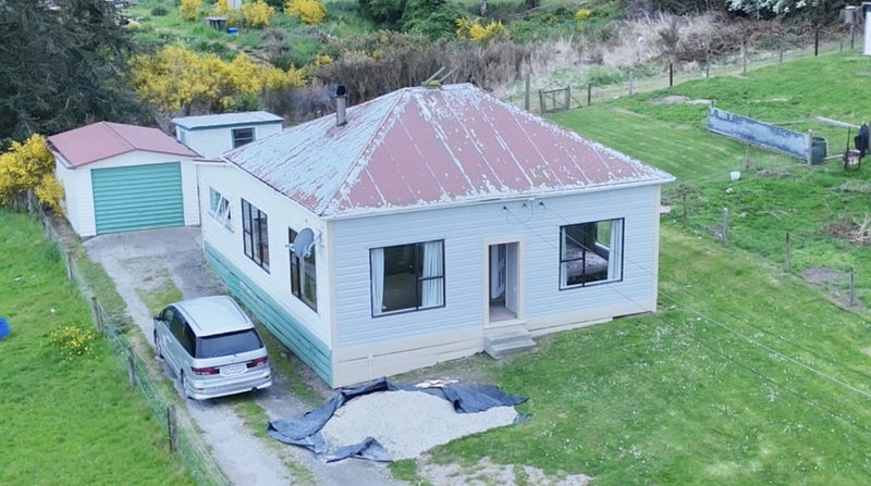25 Torquay Street, Kaitangata, Kaitangata - Carousel 1