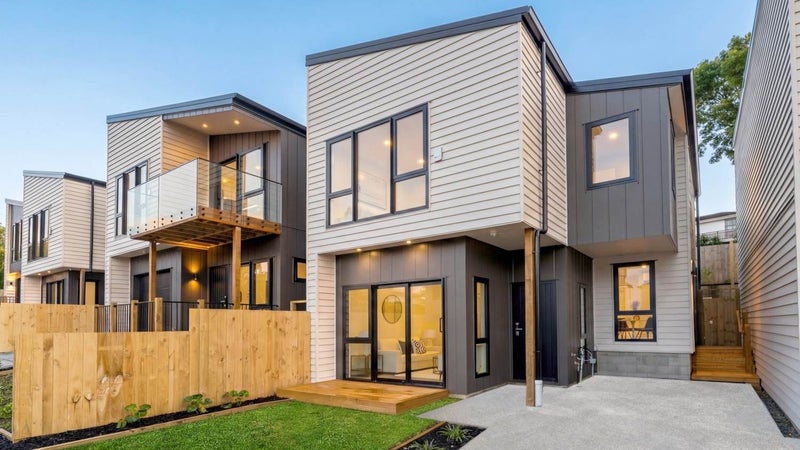 3 Terra Nova Street, Glen Eden, Auckland - Carousel 1