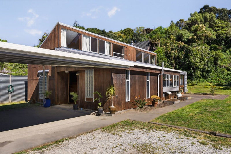 40 Douglas Street, Okitu, Gisborne - Carousel 2