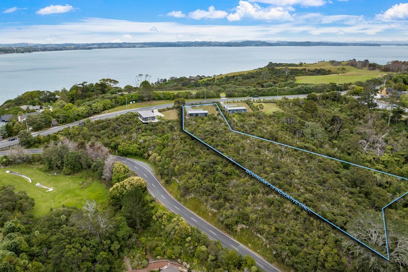 1117B Whangaparaoa Road, Tindalls Beach, Whangaparaoa - Carousel 2