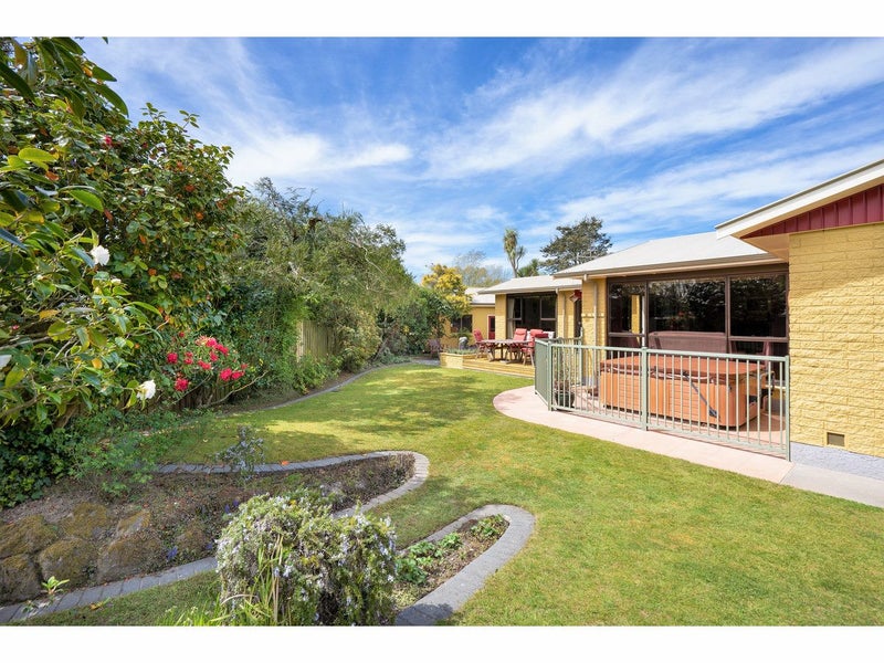 10A Penelope Place, Casebrook, Christchurch - Carousel 2