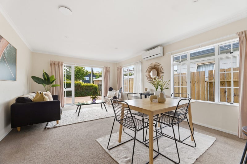 3B Lynwood Place, Brookfield, Tauranga - Carousel 1