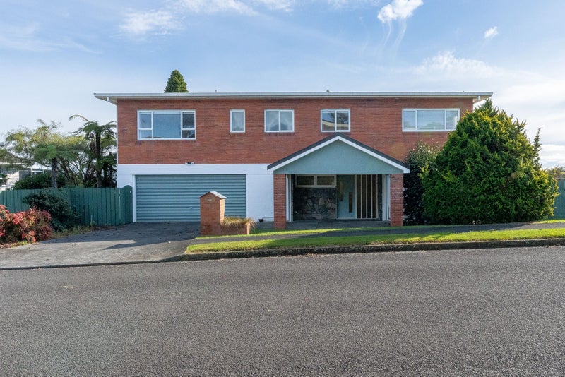 32 Lancaster Street, Levin, Levin - Carousel 27