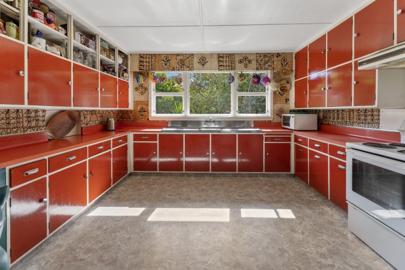 203 Umukuri Road, Brooklyn - Carousel 2