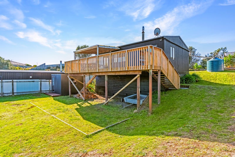3 James Street, Waikawa Beach, Manakau - Carousel 1