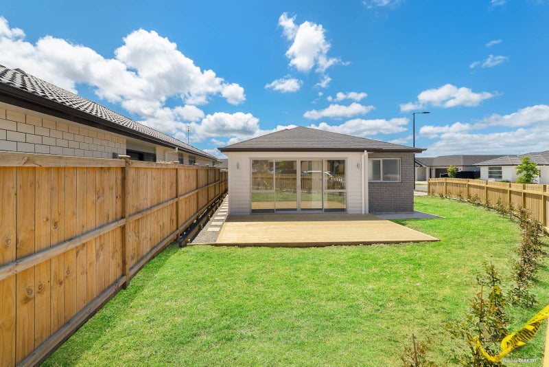18 Vinistra Road, Kumeu - Carousel 2