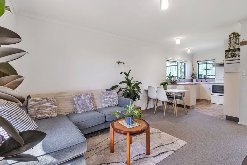 1/70 Whiteley Street, Moturoa, New Plymouth - Carousel 2