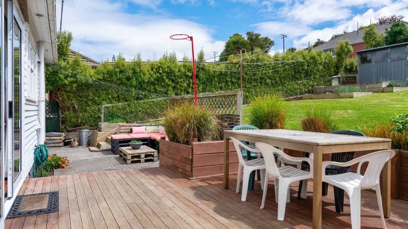 41 Prospect Bank, Wakari, Dunedin - Carousel 2