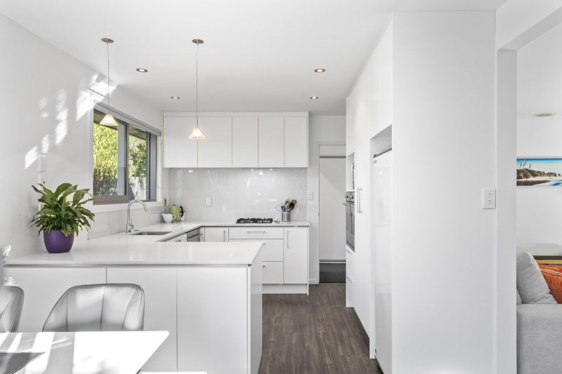 111 Weston Road, St Albans, Christchurch - Carousel 2