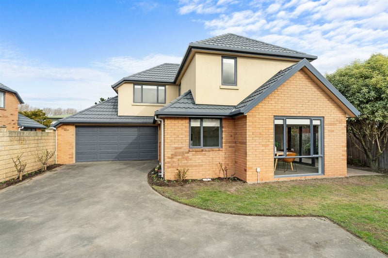 32 Berkshire Drive, Avonhead, Christchurch - Carousel 1