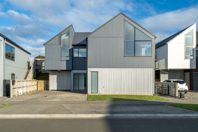 15 Lemonwood Way, Woodridge, Wellington - Carousel 1