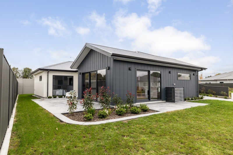 24 George Yee Place, Taradale, Napier - Carousel 1