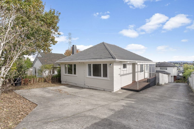 99 Oakdale Road, Mount Roskill, Auckland - Carousel 1