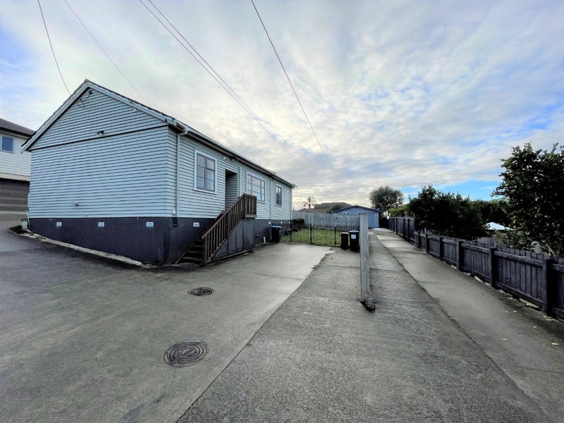 83A Victoria Street, Onehunga, Auckland - Carousel 1