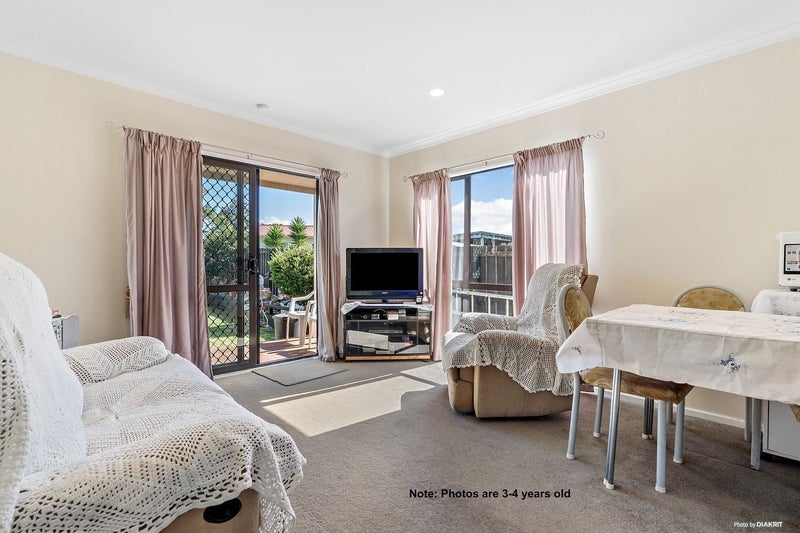 18 Dungarvon Place, Clendon Park, Manukau City, Auckland - Carousel 2