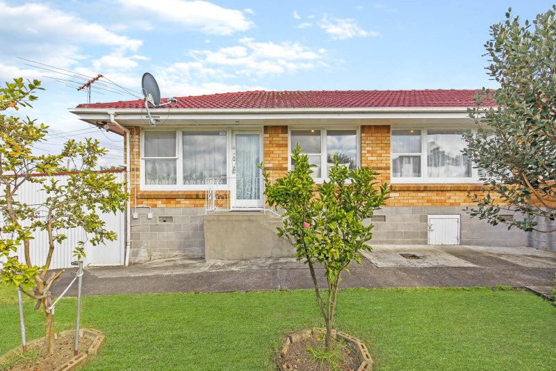 1/27 Malone Road, Mount Wellington, Auckland - Carousel 1