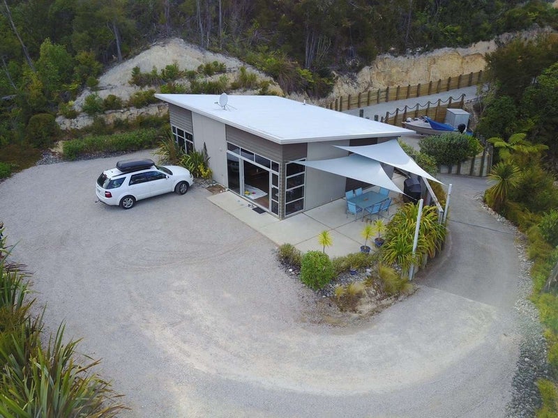 84 Martin Farm Road, Kaiteriteri - Carousel 1