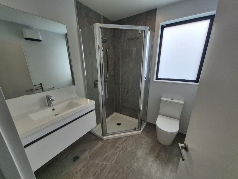 12/27 Harewood Road, Papanui, Christchurch - Carousel 7