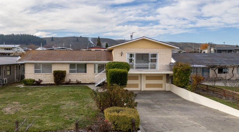 118 Sunderland Street, Clyde, Clyde - Carousel 1