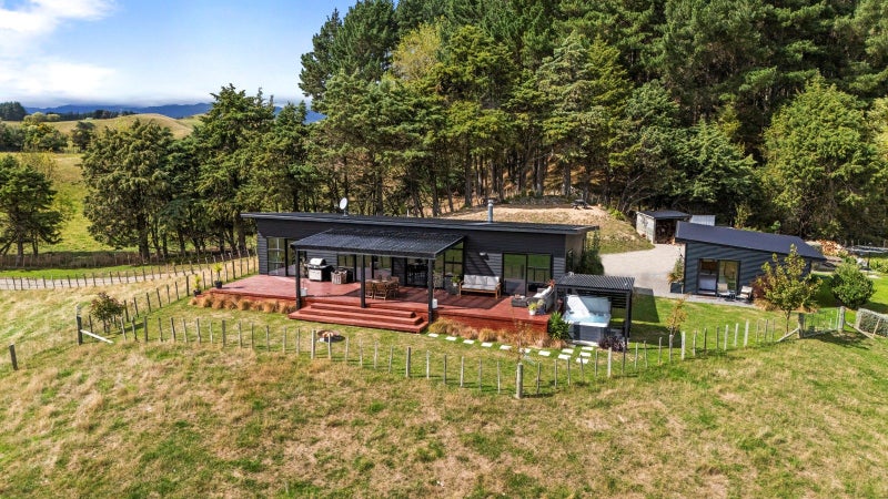 338 Valley Road, Colyton, Feilding - Carousel 35