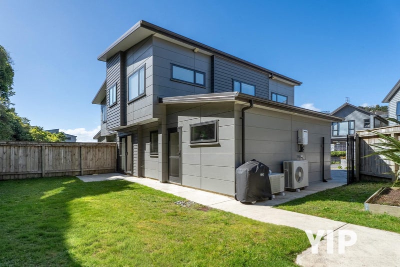 15 Brindle Way, Newlands, Wellington - Carousel 1