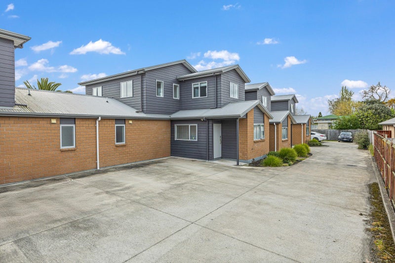 4/43 Mahoe Street, Melville, Hamilton, Waikato - Carousel 1