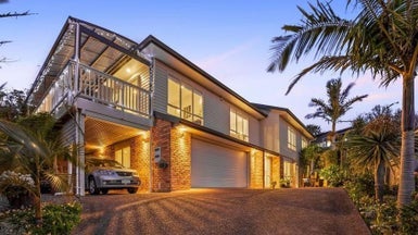 12 Hawaiian Parade, Arkles Bay, Whangaparaoa - Carousel 1