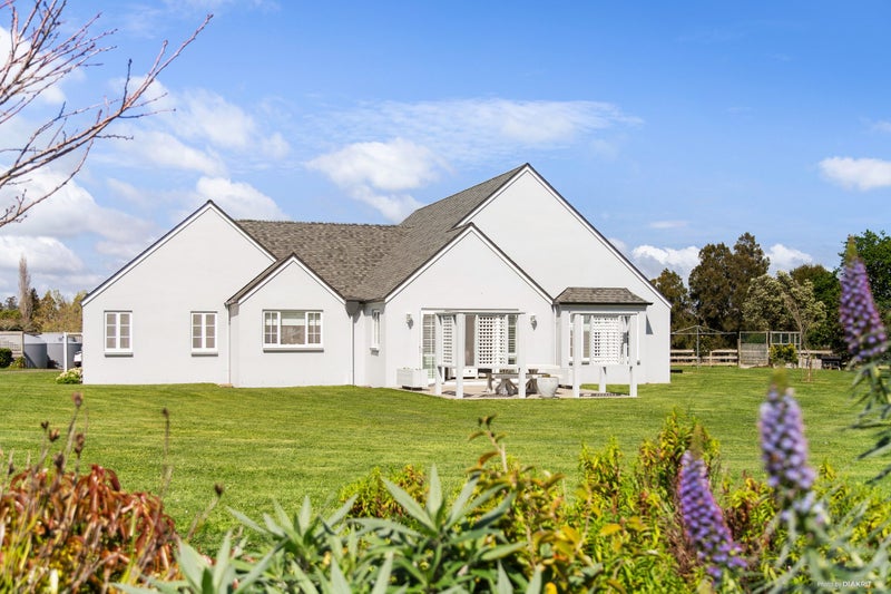 33 William Potter Lane, Karaka, Papakura - Carousel 1