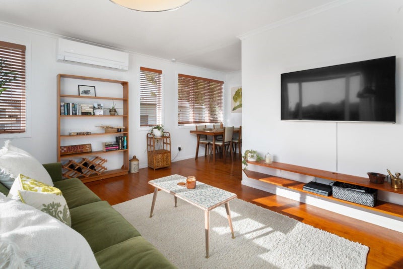 12 Russell Street, Waihi - Carousel 20