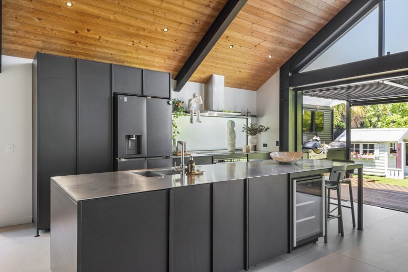 74 West End Road, Westmere, Auckland - Carousel 2