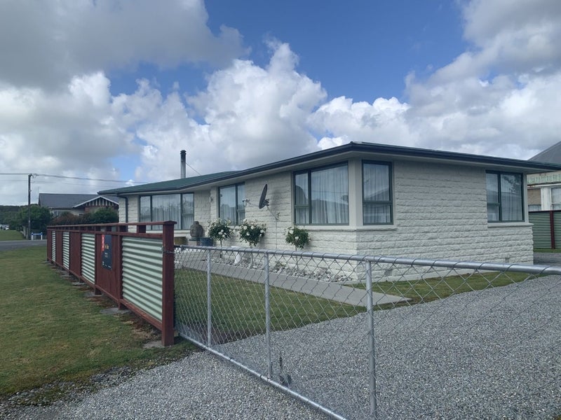 181 Hampden Street, Hokitika - Carousel 2