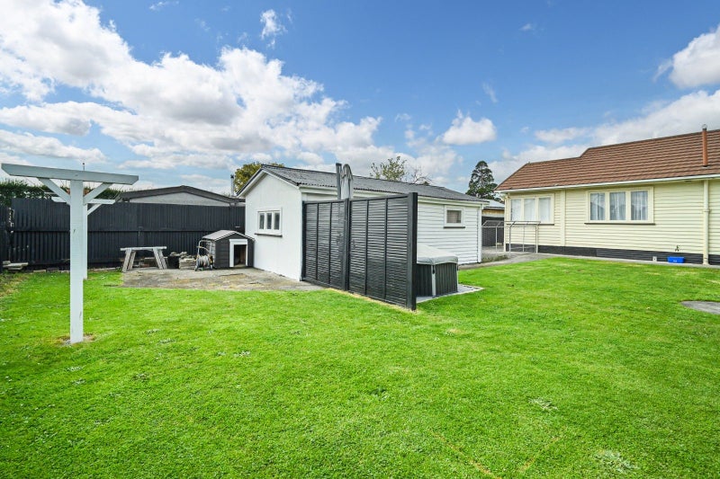 433 Dalcross Street, Mayfair, Hastings - Carousel 18