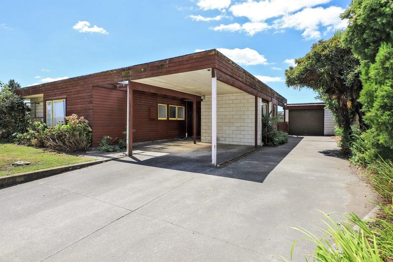 124 Flaxmere Avenue, Flaxmere, Hastings - Carousel 1