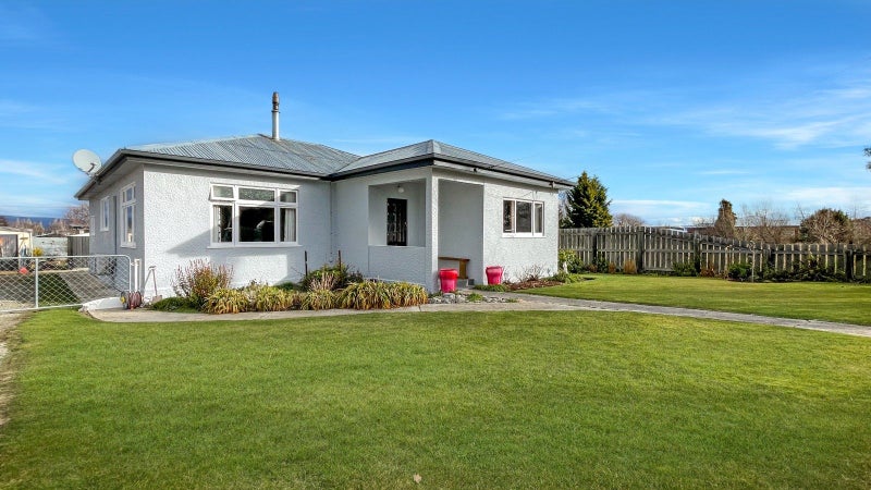 18 Caulfeild Street, Ranfurly, Ranfurly - Carousel 22