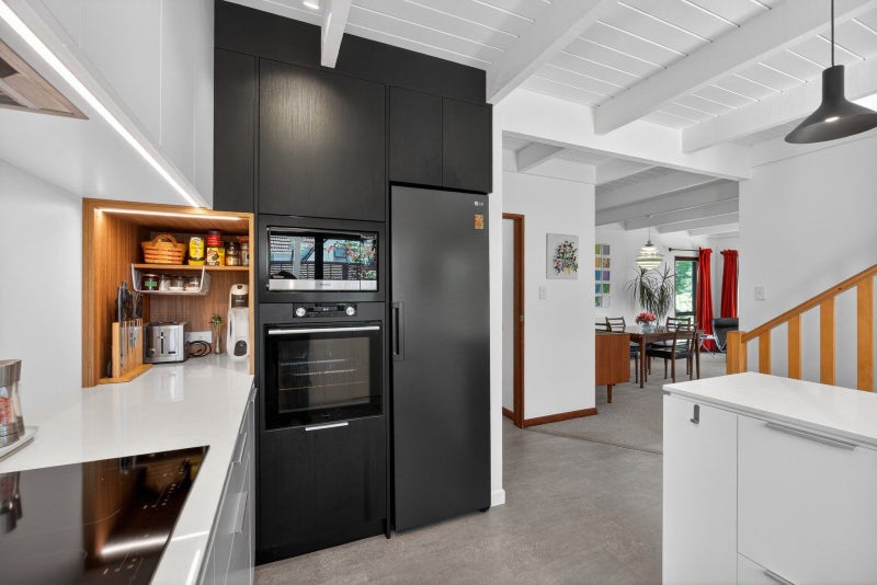 34 Hunter Avenue, Richmond, Richmond - Carousel 2