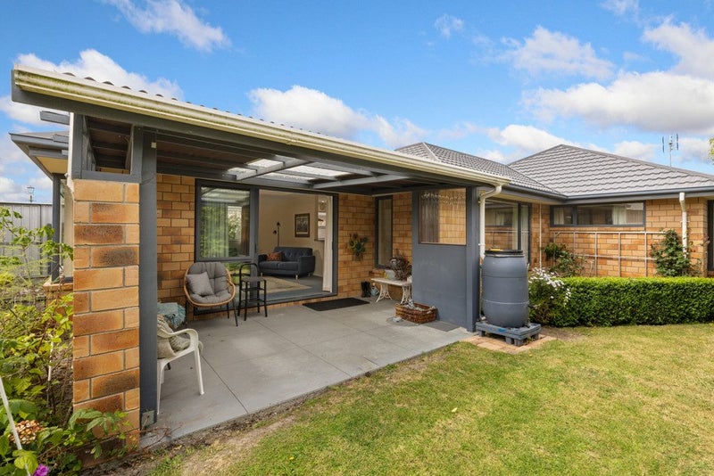 18 Mollymawk Place, Woolston, Christchurch - Carousel 2