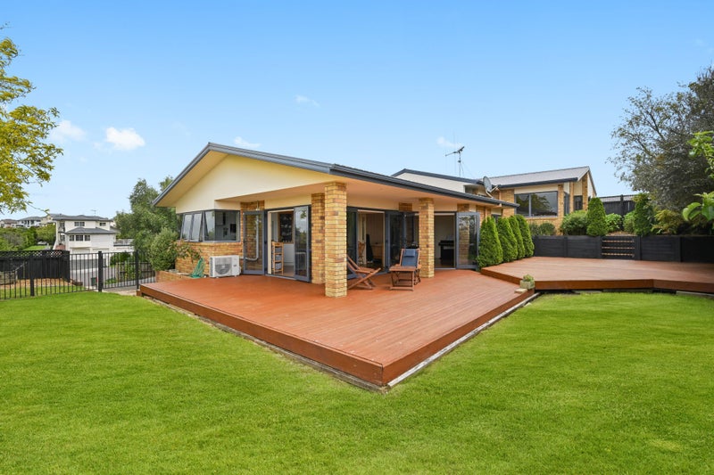 6 Calypso Rise, Flagstaff, Hamilton - Carousel 1