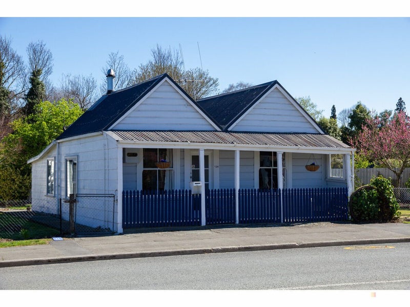 138 Talbot Street, Geraldine - Carousel 1