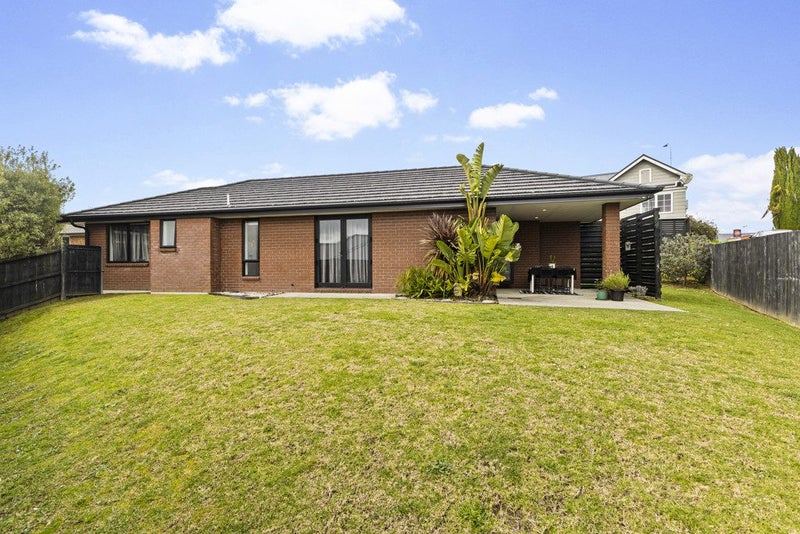 1 Abernethy Way, Patumahoe, Pukekohe - Carousel 1