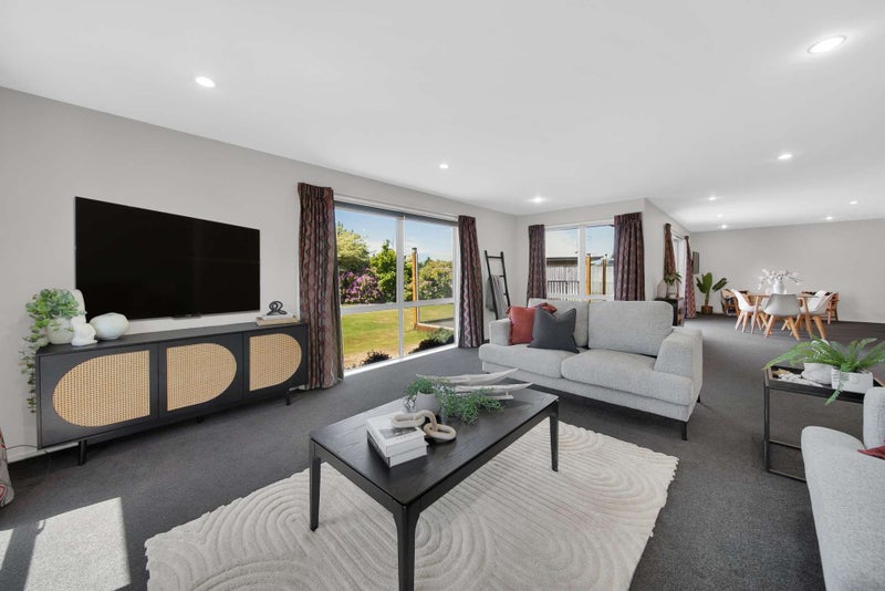 16 Sterling Crescent, Kaiapoi, Kaiapoi - Carousel 1