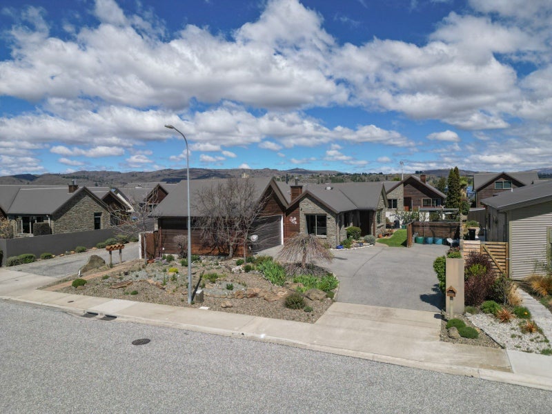 35 Larch Crescent, Alexandra, Alexandra - Carousel 2