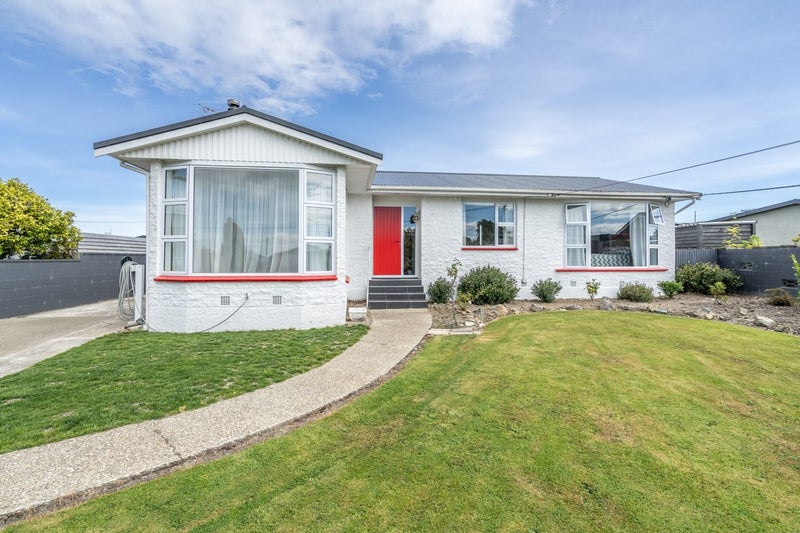 63 Edinburgh Crescent, Waikiwi, Invercargill - Carousel 1