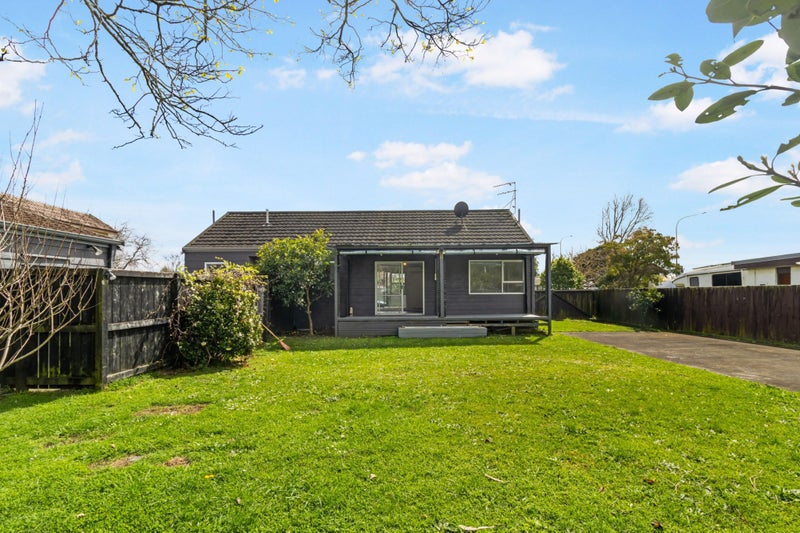 8 Walter Strevens Drive, Conifer Grove, Papakura, Auckland - Carousel 10